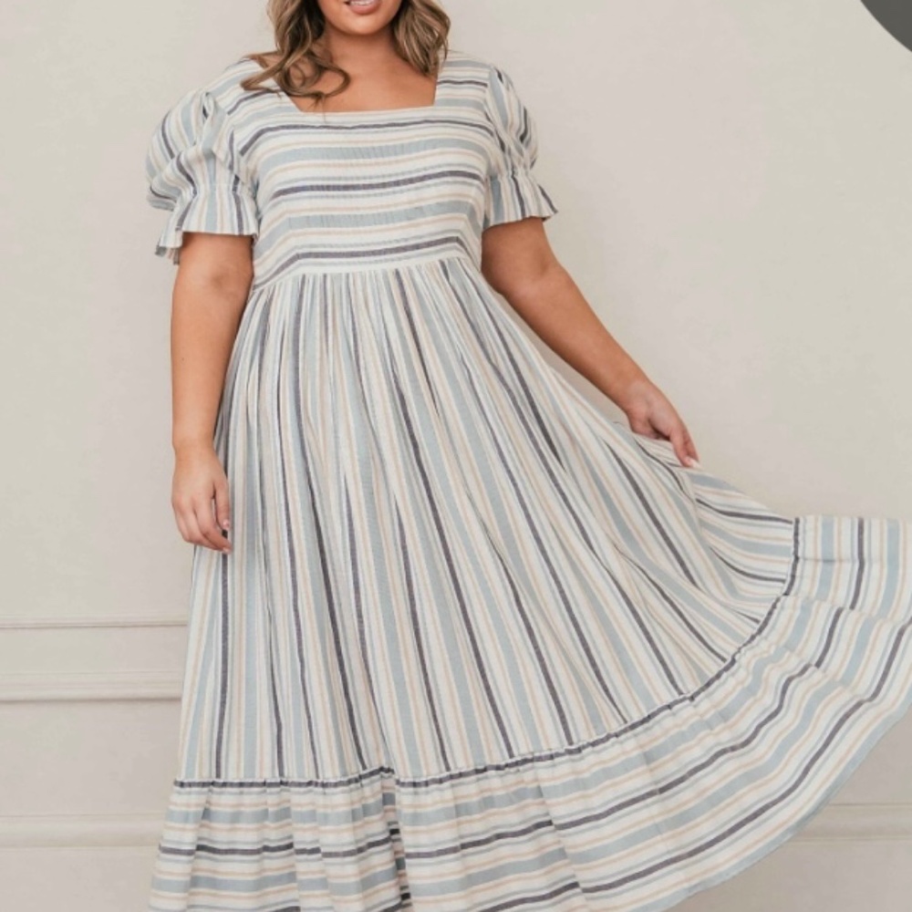 Jessakae “Giselle” MIDI Plus Sized Dress